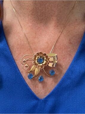 VTG Harry Iskin 12k Gold/Rose Gold Filled Blue Rhinestone Flower Brooch/Pendant